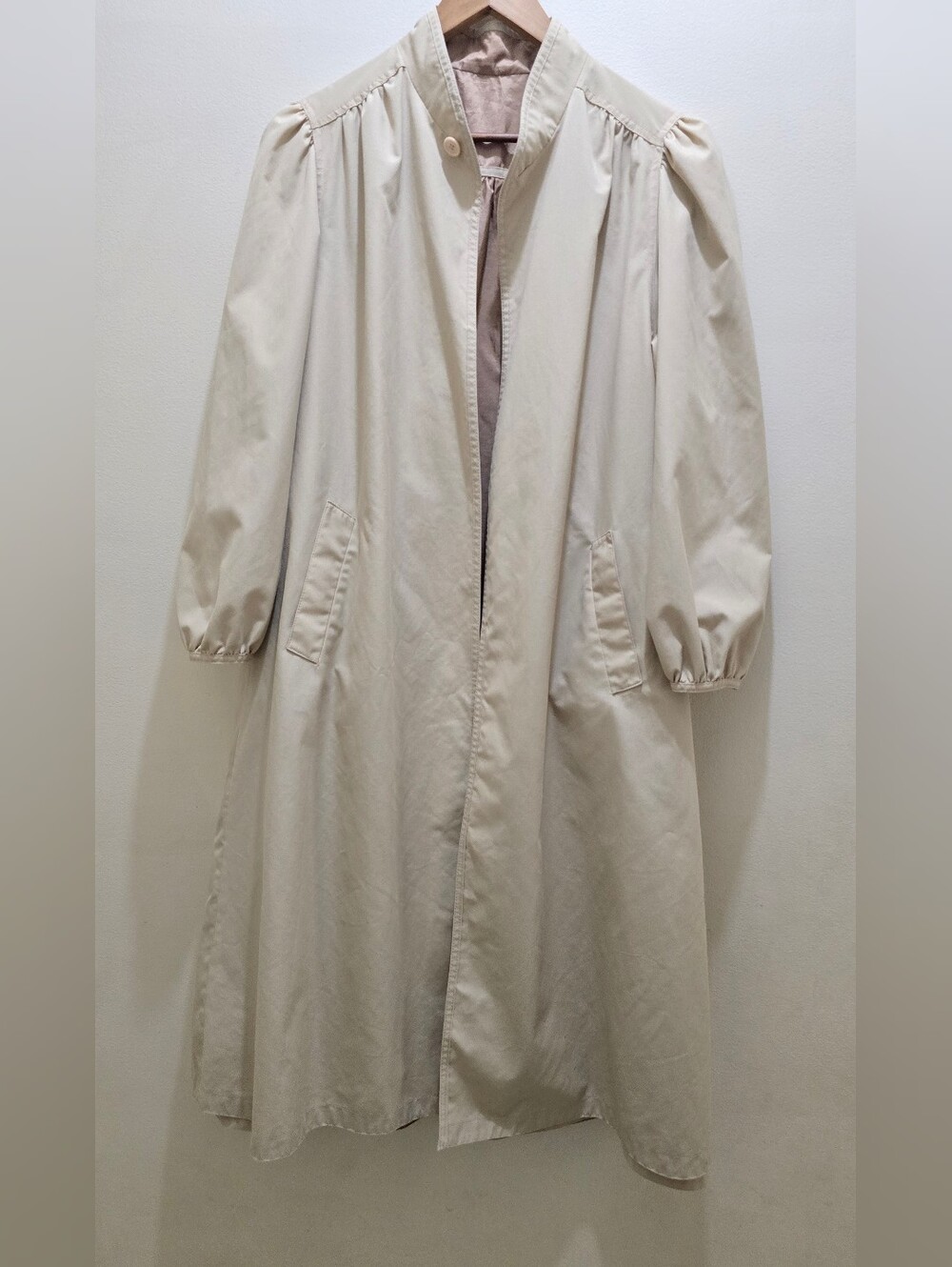 Women's Cream Lightweight Long Coat